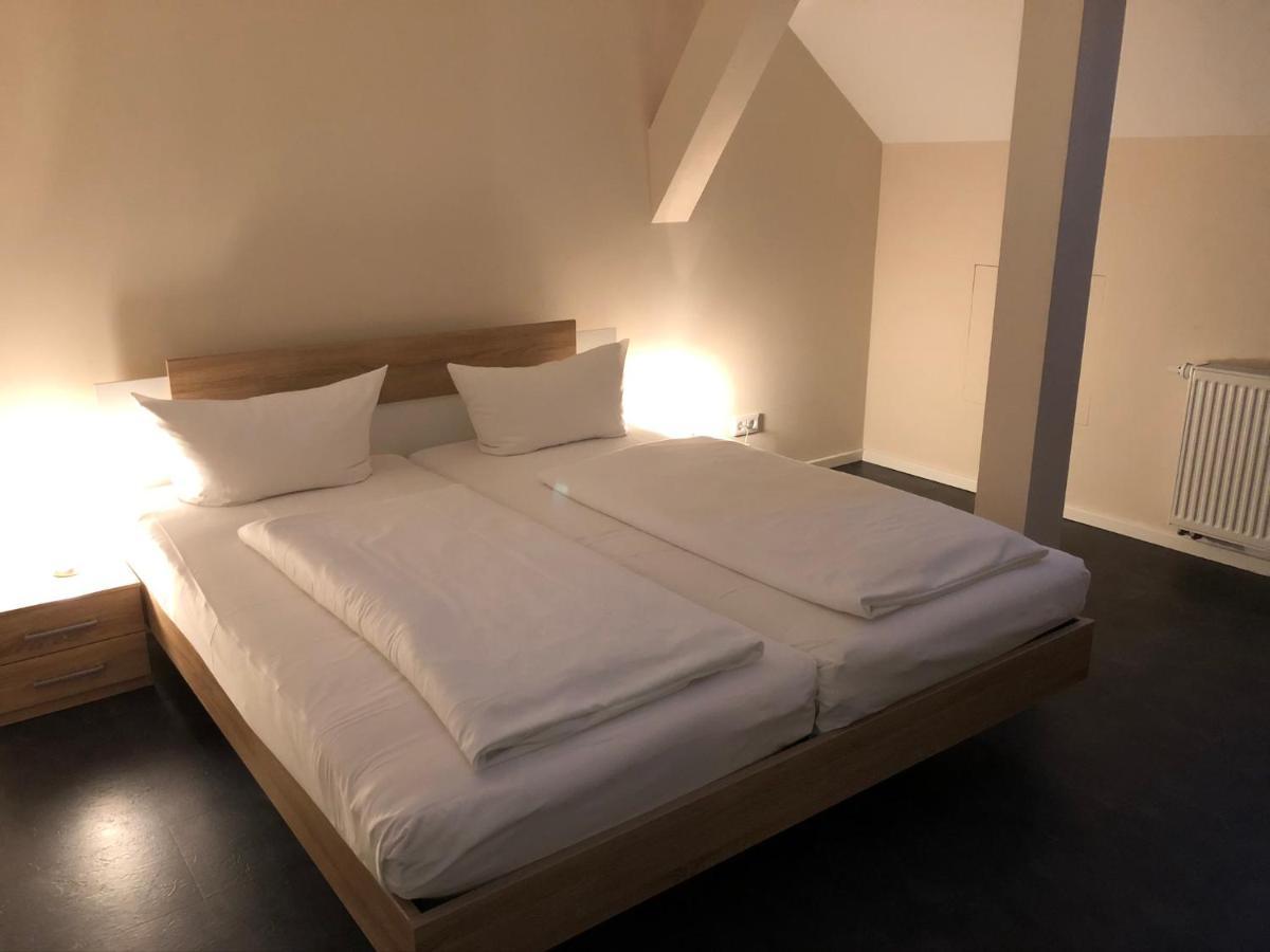 Zum Deutschen Hause *